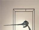 Стена отчуждения руками альберто джакометти Описание скульптур падающий человек альберто джакометти